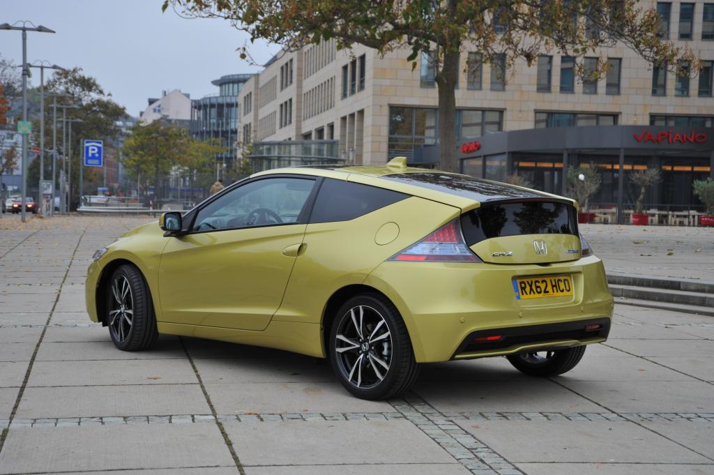 Auf den Markt kommt der Hybrid erst im Frühjahr 2013