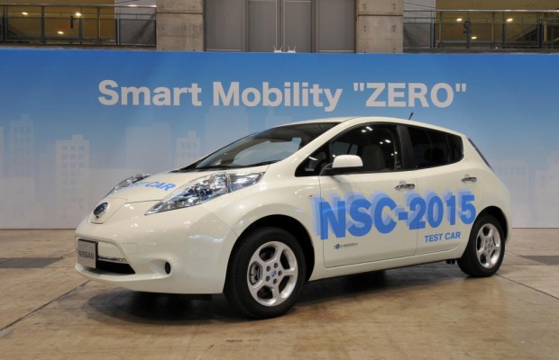 Autonomer Nissan Leaf - Auf die Parkplätze, fertig, los