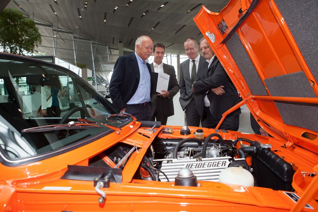 BMW liefert neu aufgebauten 2000 Touring aus