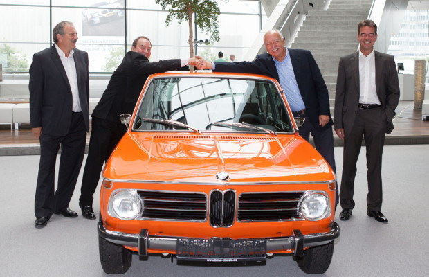 BMW liefert neu aufgebauten 2000 Touring aus