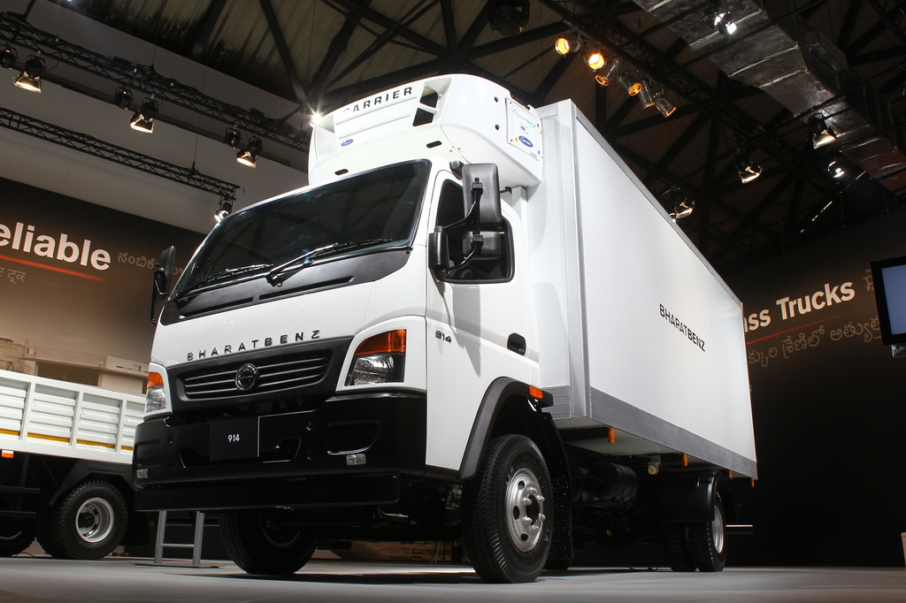 Daimler erweitert Lkw-Familie in Indien