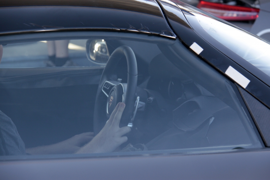 Erwischt: Porsche 918 Spyder – 325 km/h ...