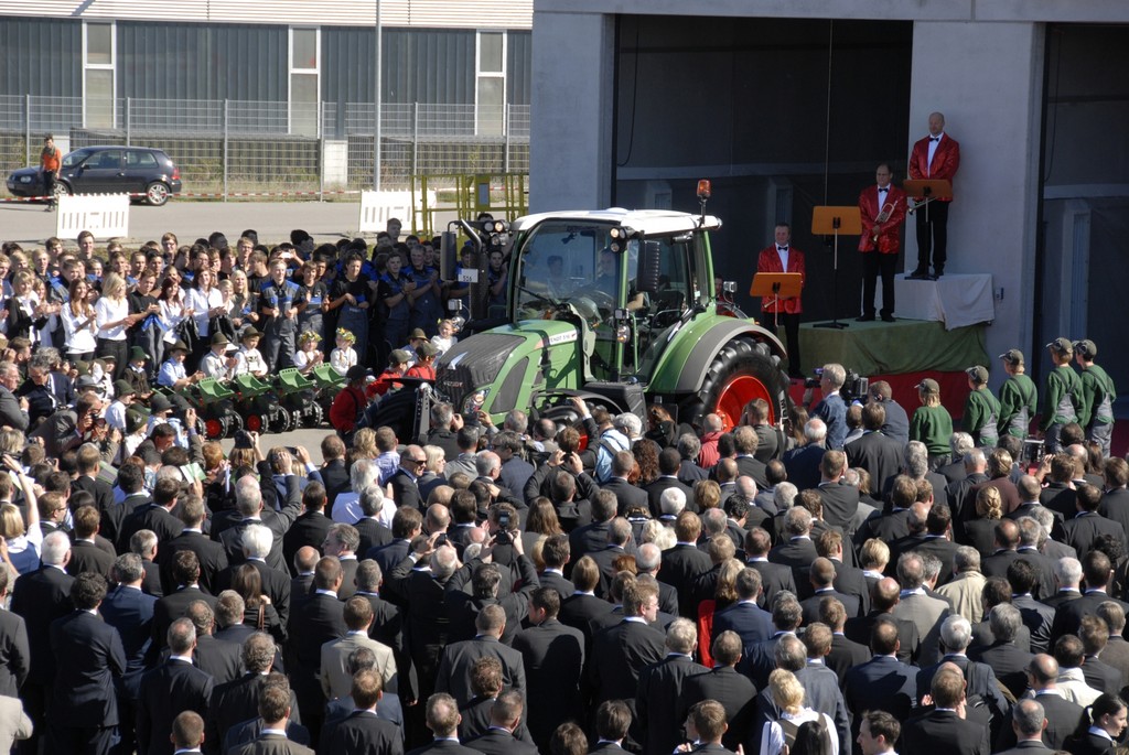 Fendt/AGCO eröffnet neues Traktorenwerk