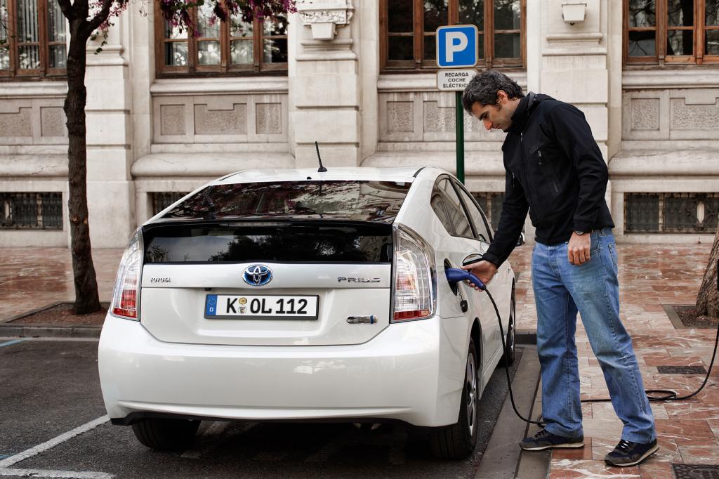 Hybride im Trend - Toyota rüstet auf