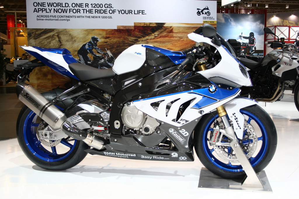 Intermot 2012: BMW HP4 kostet 20 500 Euro
