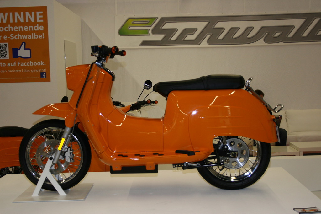 Intermot 2012: Im Frühjahr soll es mit der E-Schwalbe klappen