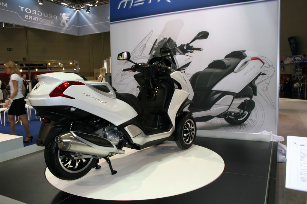 Intermot 2012: Peugeot stößt in die dritte Dimension vor