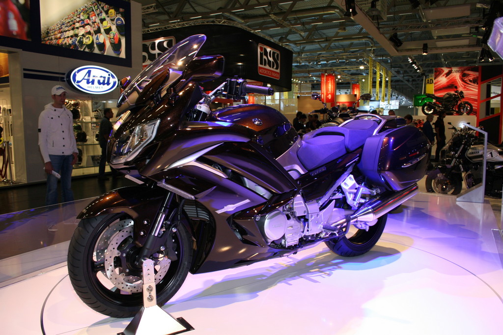 Intermot 2012: Yamaha FJR 1300 mit neuer Motor- und Fahrwerkstechnik