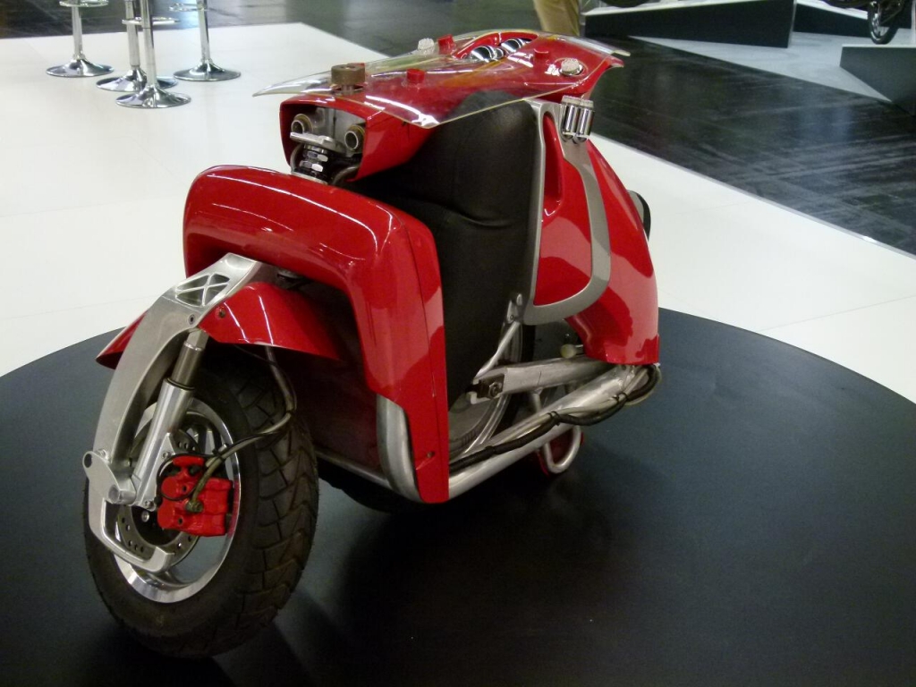 Intermot Köln 2012: Alternative Antriebe – Elektrobikes und Scooter