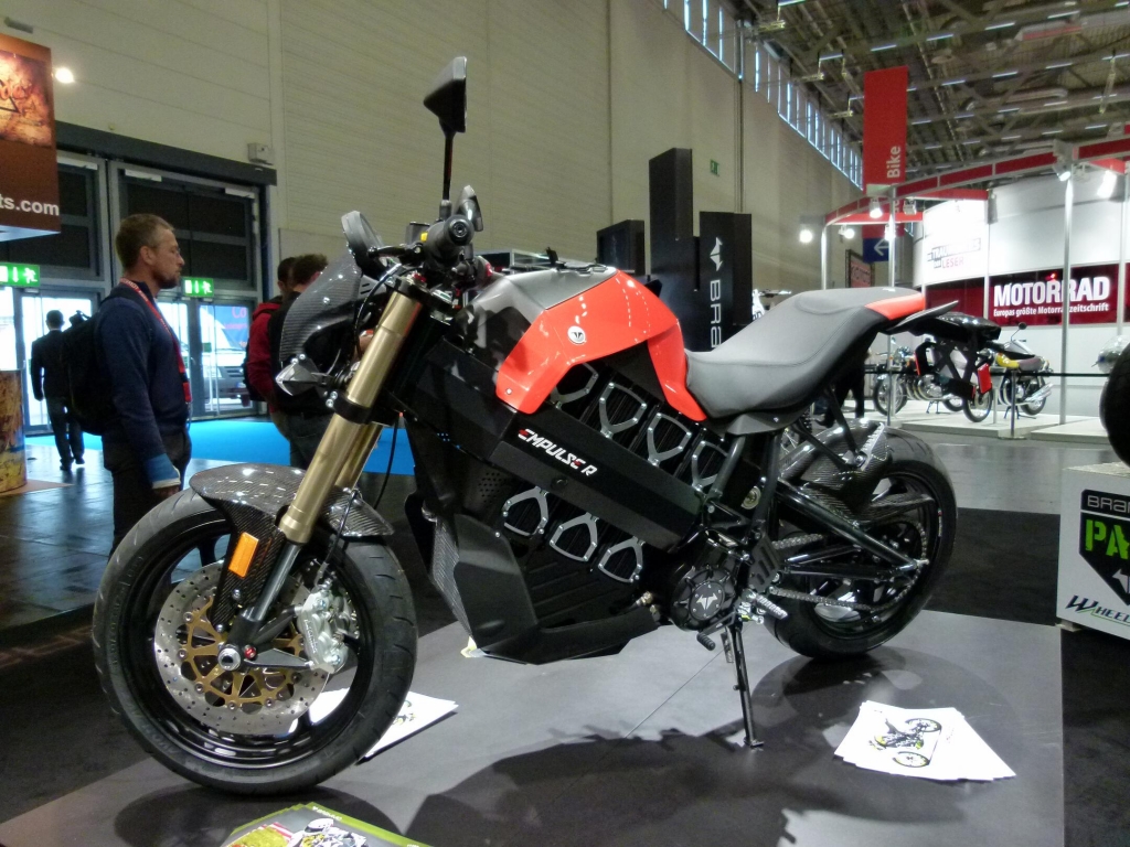 Intermot Köln 2012: Alternative Antriebe – Elektrobikes und Scooter