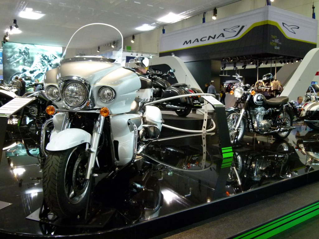 Intermot Köln 2012: Cruiser-Bikes und Renn-Boliden