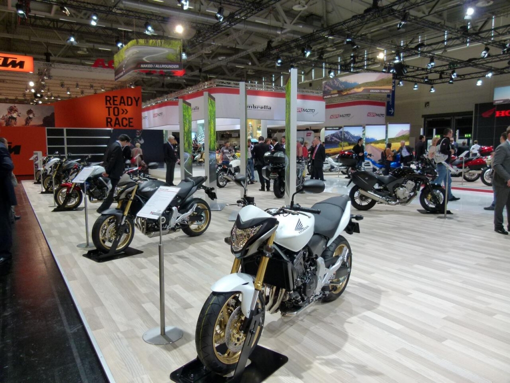 Intermot Köln 2012: Cruiser-Bikes und Renn-Boliden