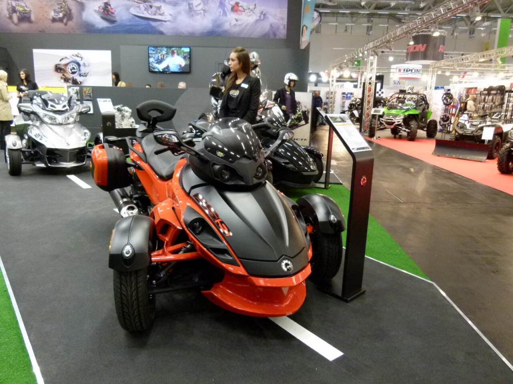 Intermot Köln 2012: Cruiser-Bikes und Renn-Boliden