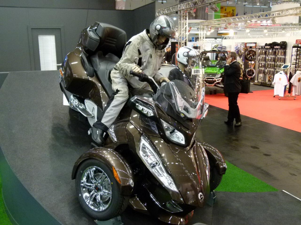 Intermot Köln 2012: Premierenfeuerwerk auf der Motorradmesse