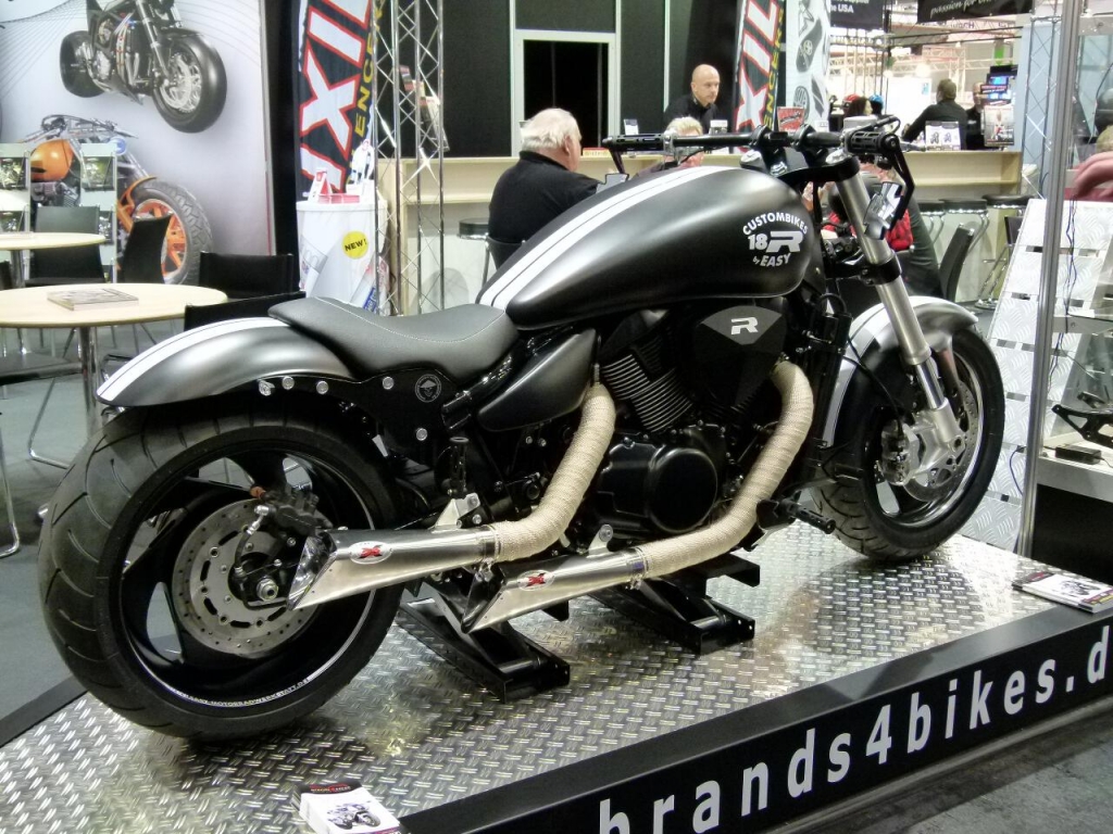 Intermot Köln 2012: Premierenfeuerwerk auf der Motorradmesse