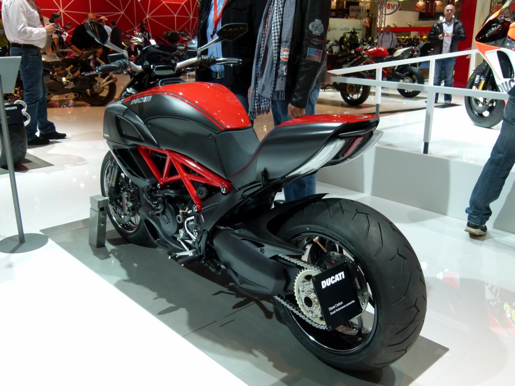 Intermot Köln 2012: Premierenfeuerwerk auf der Motorradmesse