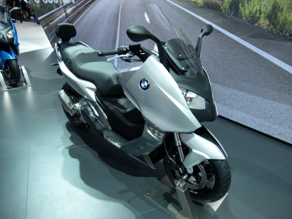 Intermot Köln 2012: Von Einstiegs- bis Groß-Roller