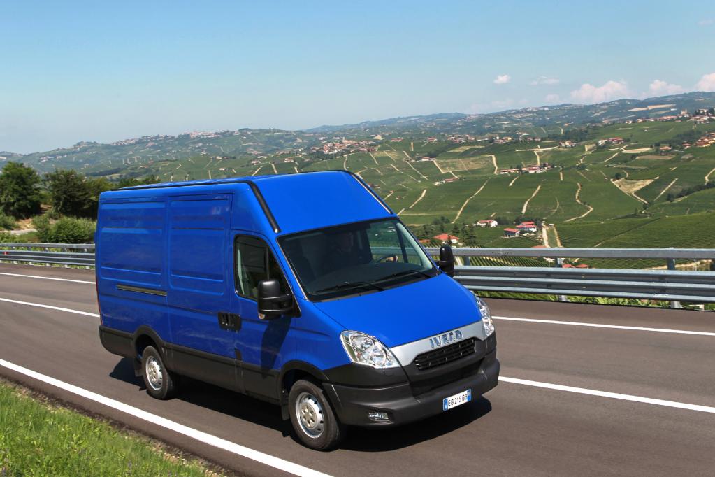 Iveco Daily mit drei unterschiedlichen Service-Verträgen