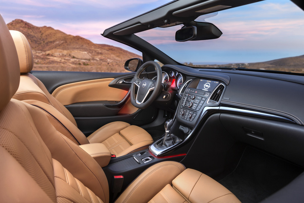 Opel bringt mit dem Cascada wieder ein viersitziges Cabrio