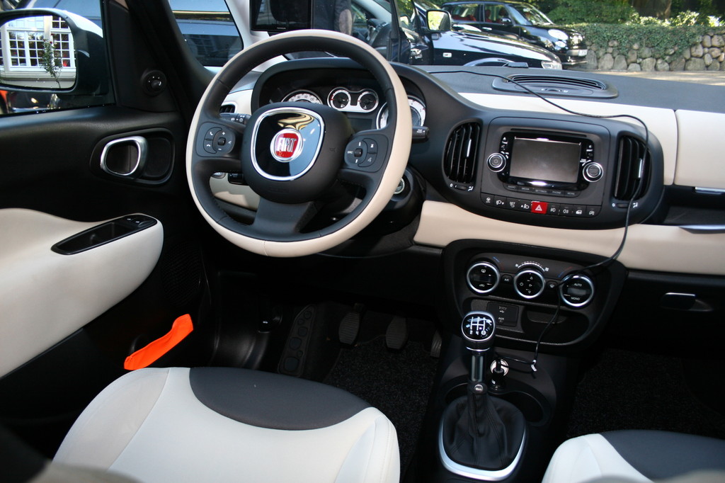 Pressepräsentation Fiat 500L: In Funktionalität eine Eins