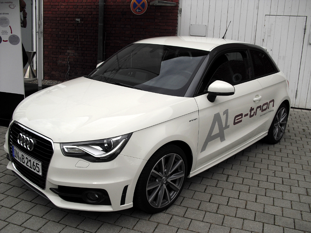Realistischer Antrieb: Prototyp A1 e-tron als Dual-Mode-Hybrid.