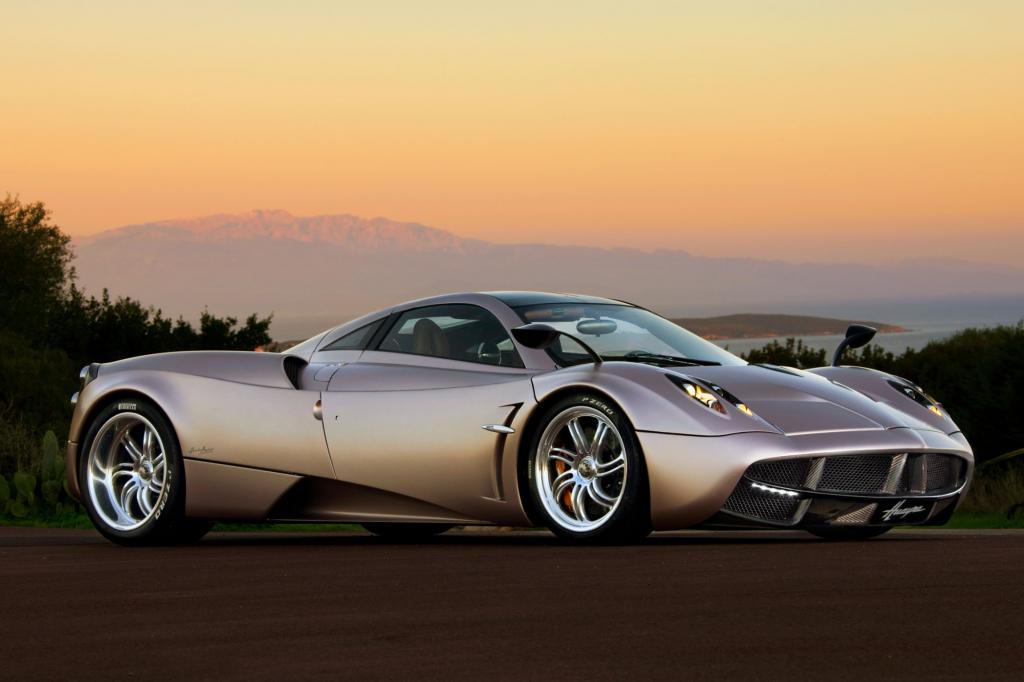 Schon beim Design geht Pagani mit dem Nachfolger des Zonda ganz eigene Wege