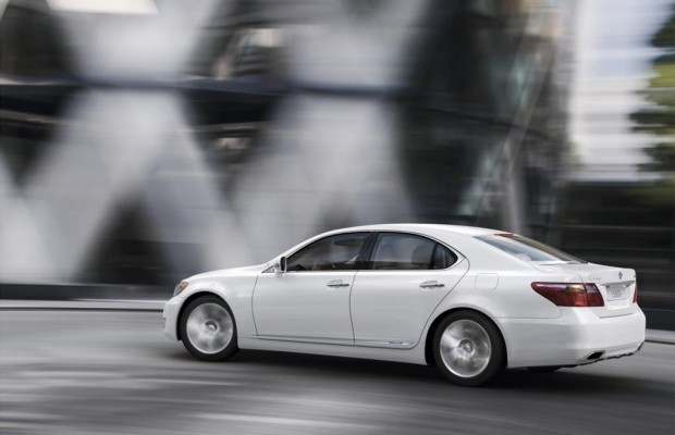 Toyota: Roboterauto auf Lexus-Basis?