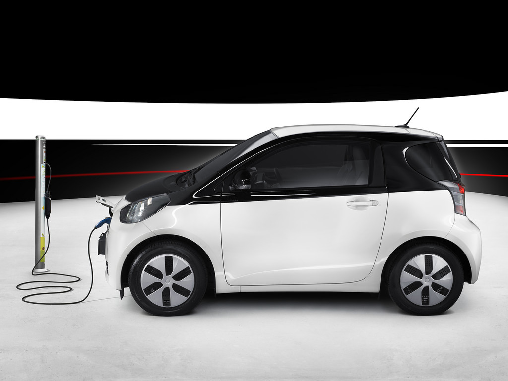 Toyota plant 21 neue Hybridmodelle bis 2015