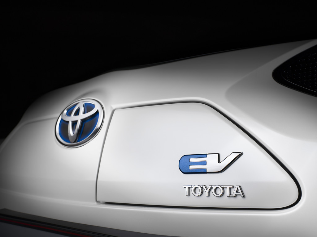 Toyota plant 21 neue Hybridmodelle bis 2015
