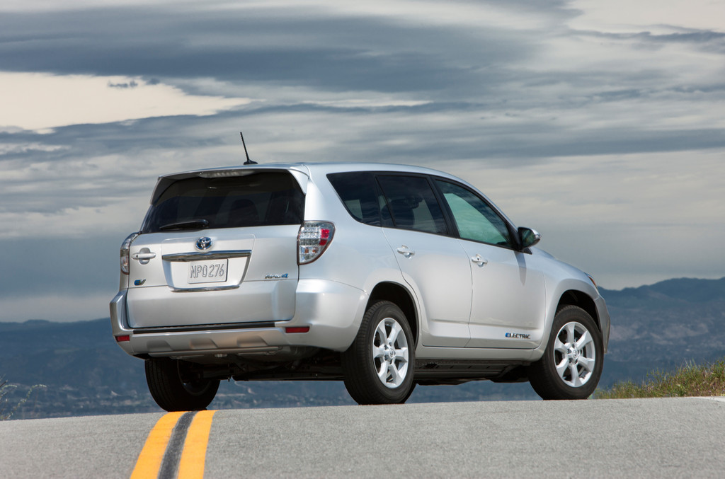 Toyota plant 21 neue Hybridmodelle bis 2015