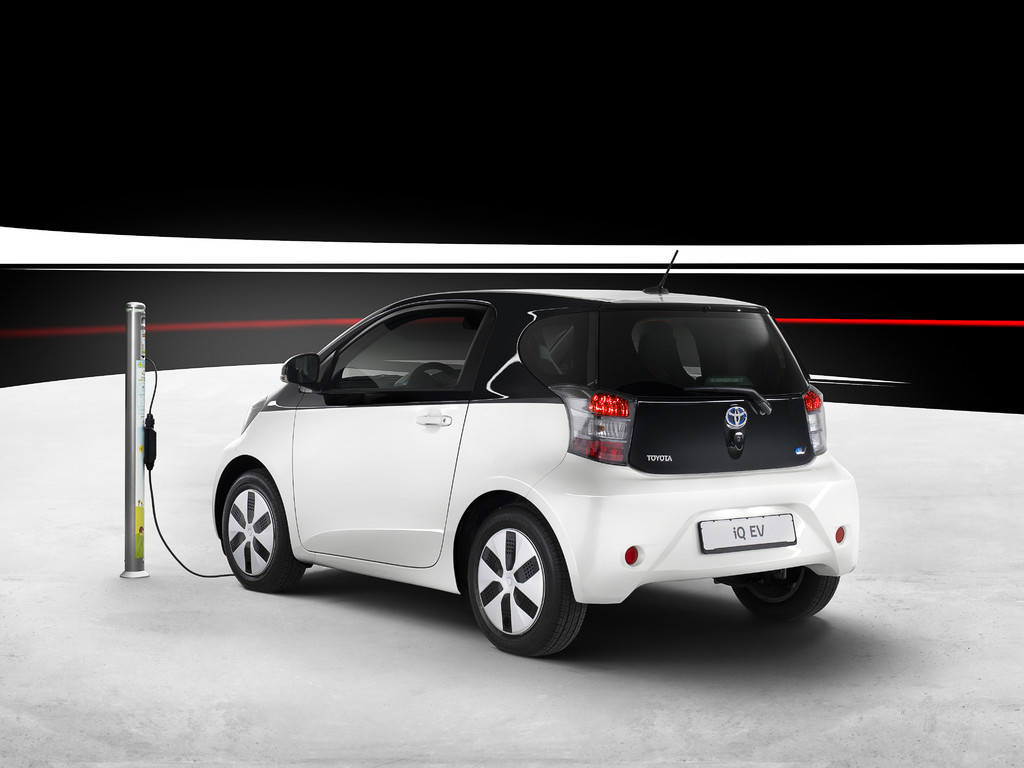 Toyota plant 21 neue Hybridmodelle bis 2015