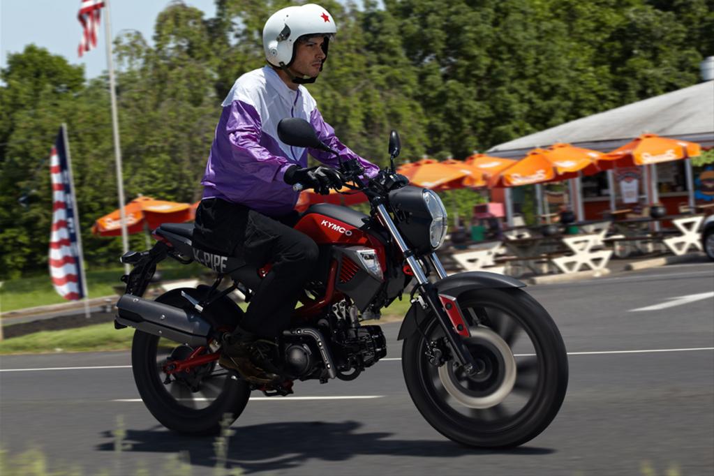 Tradition und Innovation bei Motorrollern