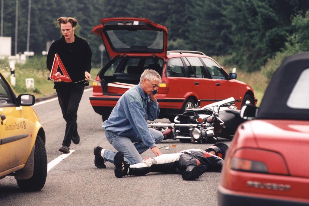 Verhalten nach einem Unfall - Mit klarem Kopf die Situation meistern
