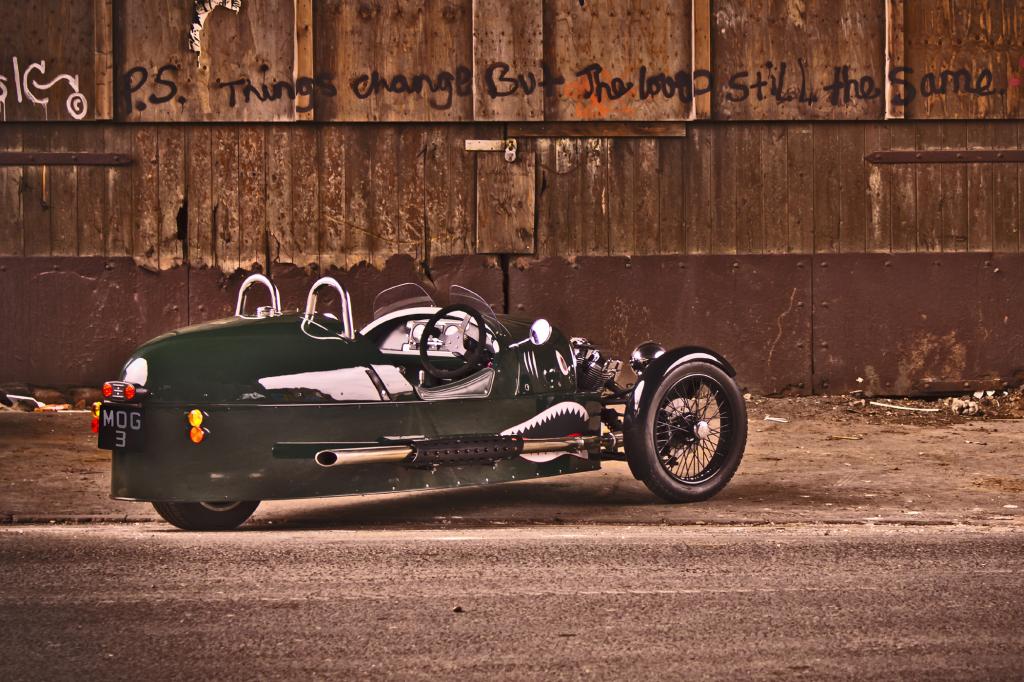 Wirklich Spaß macht der Neuwagen mit der Oldtimer-Technik in der Stadt und auf der Landstraße