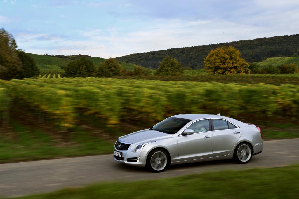 Zu den deutschen Händlern kommt die derzeit kleinste Cadillac-Reihe im Dezember zu Preisen ab 37.500 Euro