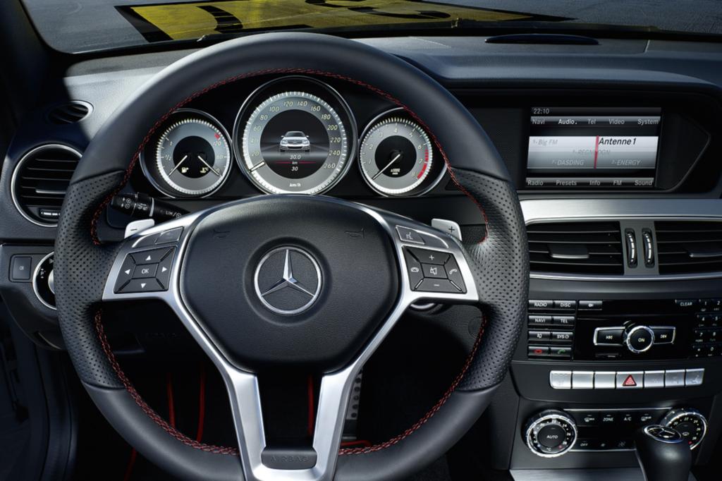 Angeboten wird der C 250 Sport übrigens nicht nur als Benziner