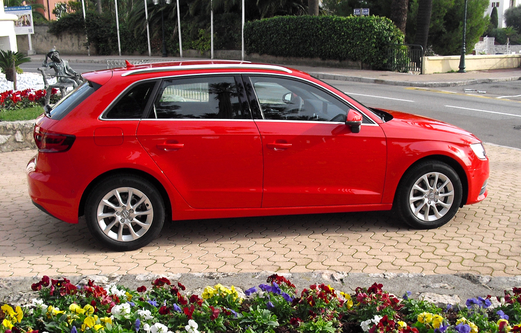 Audi A3 Sportback: Und so sieht der Premium-Kompaktkombi von der Seite aus.