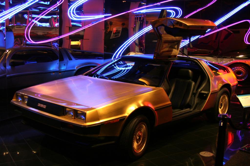 Der goldene DeLorean wurde im Auftrag einer Kreditkartenfirma gebaut