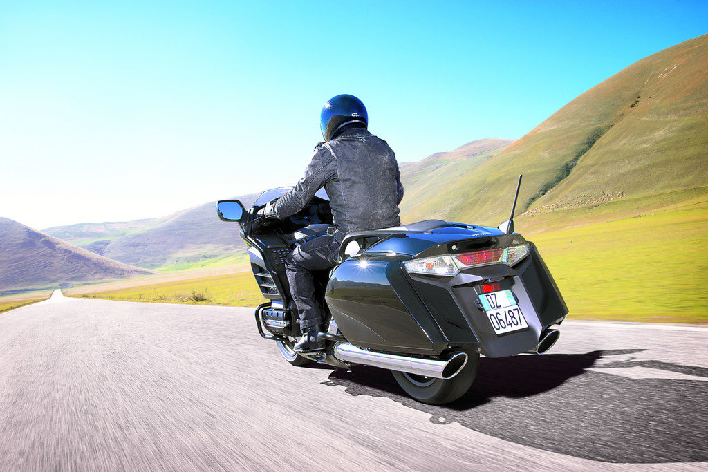 EICMA 2012: Honda präsentiert Gold Wing im Bagger-Style