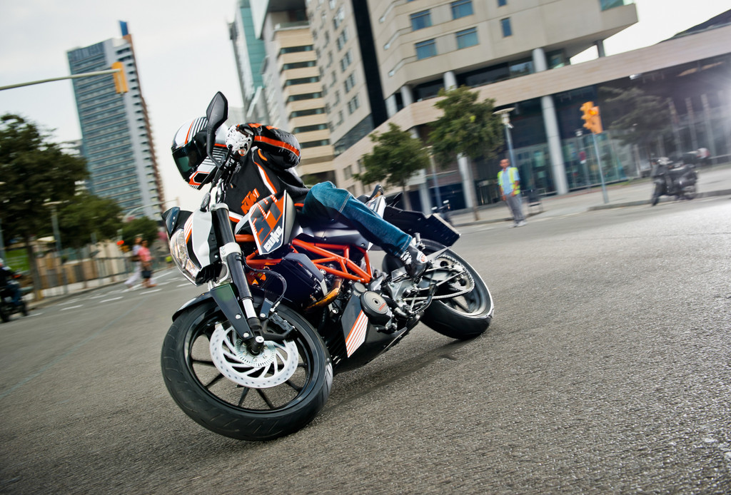 EICMA 2012: KTM baut Duke-Familie mit einer 390er aus