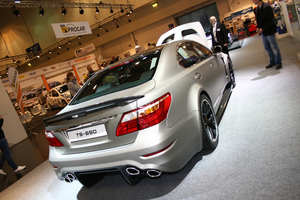 Essen 2012: Lexus zeigt 650 PS starken LS