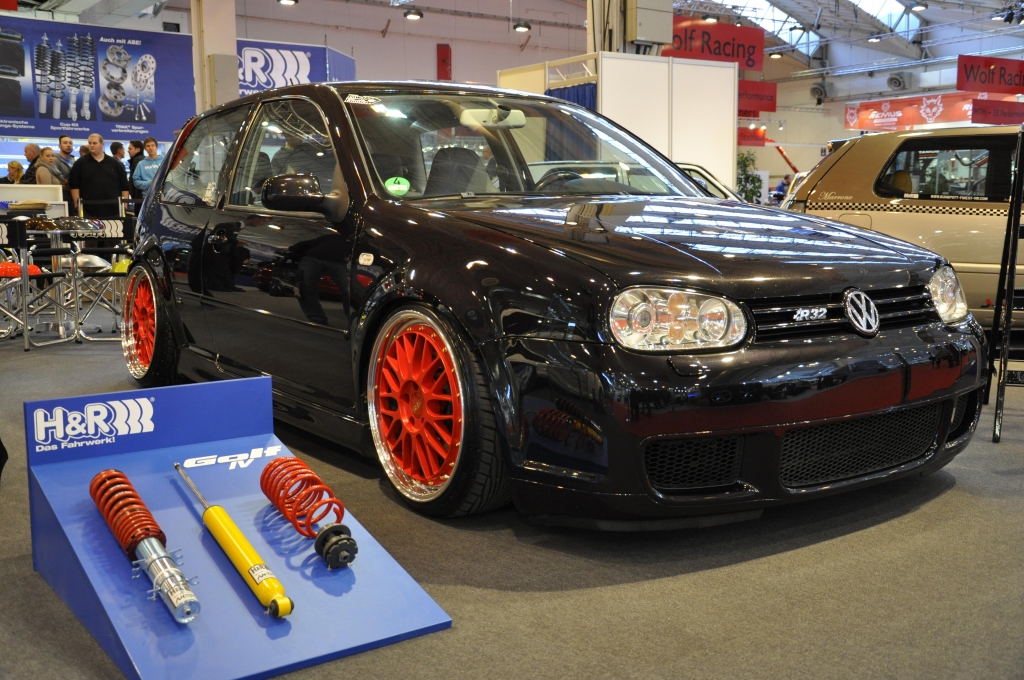 Essen Motor Show 2012: Straßensportler und Rennwagen
