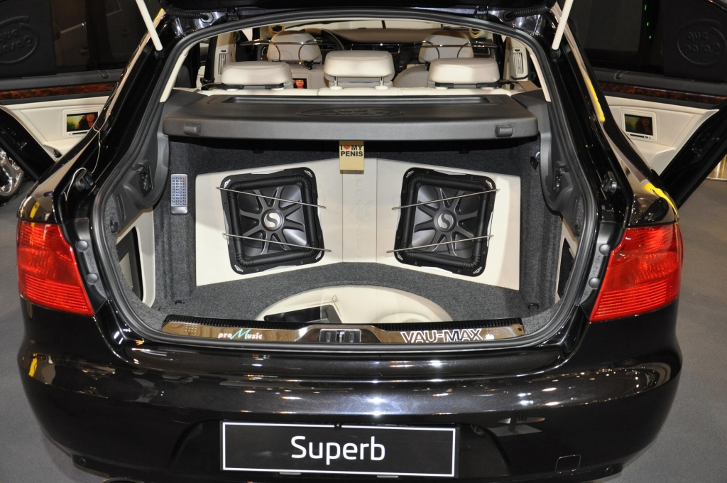 Essen Motor Show 2012: Straßensportler und Rennwagen