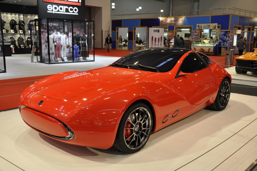 Essen Motor Show 2012: Straßensportler und Rennwagen