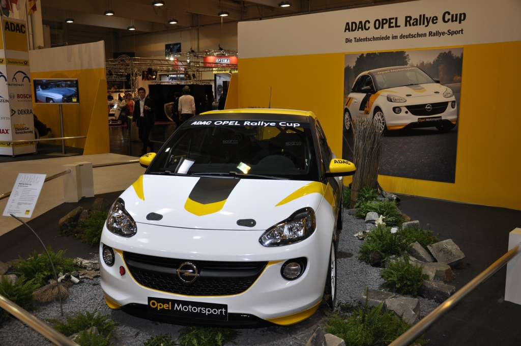 Essen Motor Show 2012: Straßensportler und Rennwagen