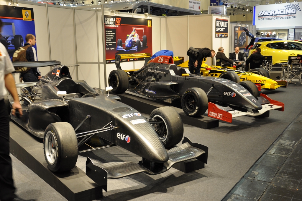 Essen Motor Show 2012: Straßensportler und Rennwagen