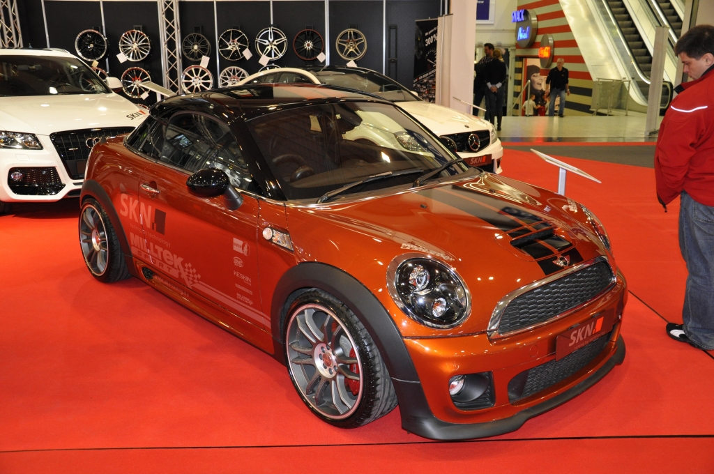 Essen Motor Show 2012: Straßensportler und Rennwagen