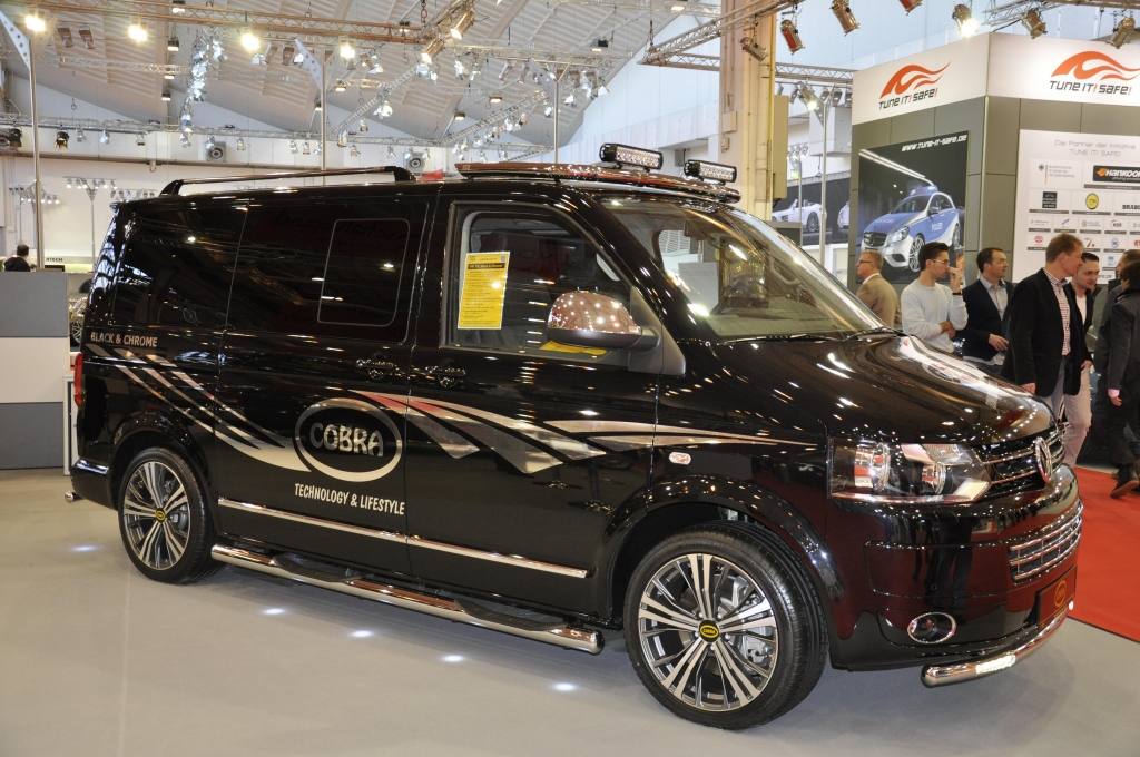 Essen Motor Show 2012: Straßensportler und Rennwagen