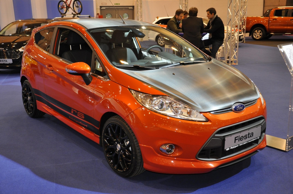 Essen Motor Show 2012: Straßensportler und Rennwagen