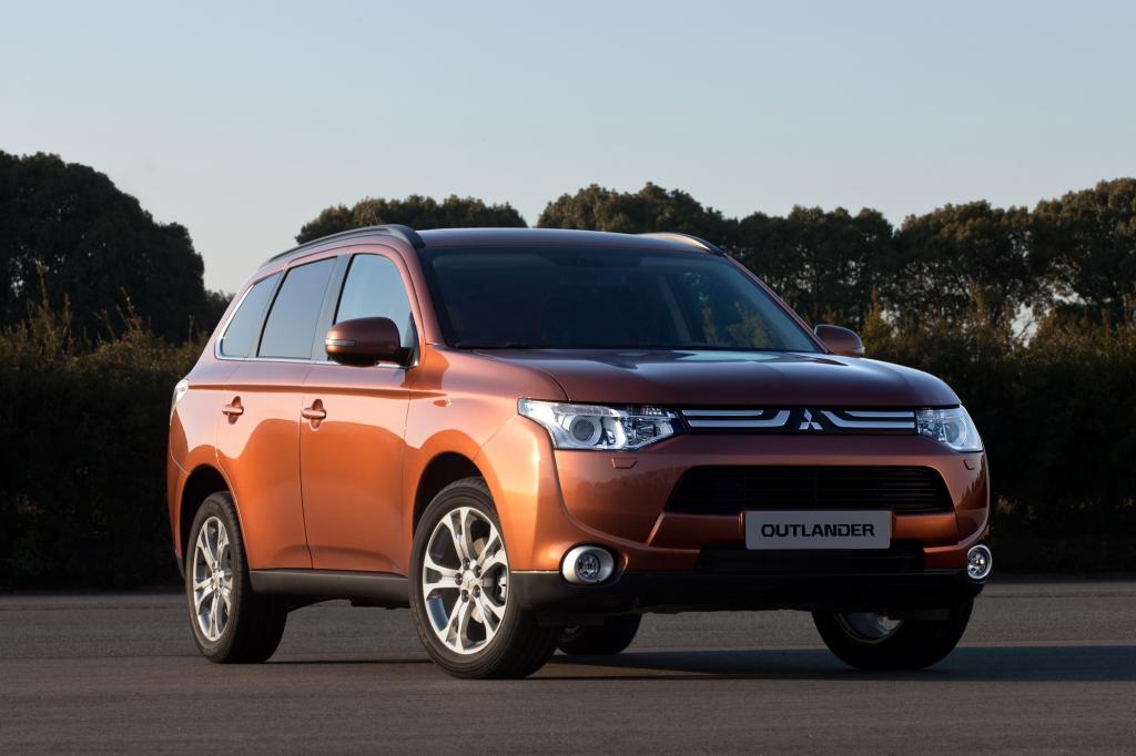 Für die Neuauflage des Mitsubishi Outlander haben die Japaner nicht nur SUV-Fahrer im Visier